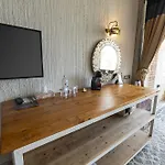 Loft - Adults Only Otel