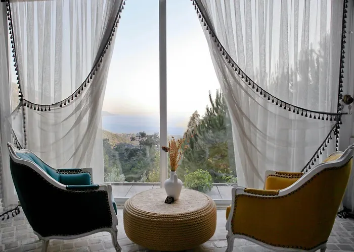 Отель Loft - Adults Only 3*