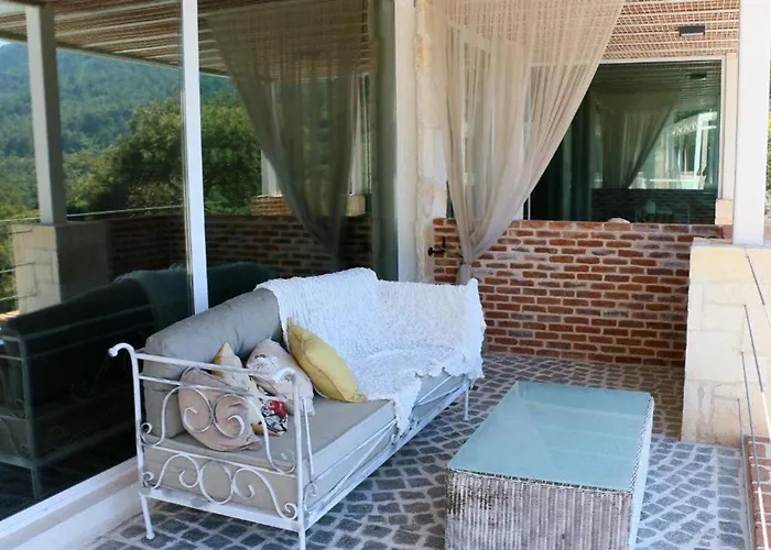 Loft - Adults Only Hotel 3*